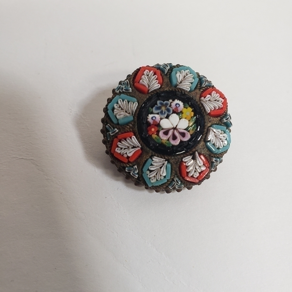MICRO Mosaic Millefiori Brass Brooch Pin Made in Italy Floral Leaf Wreath - Picture 3 of 7